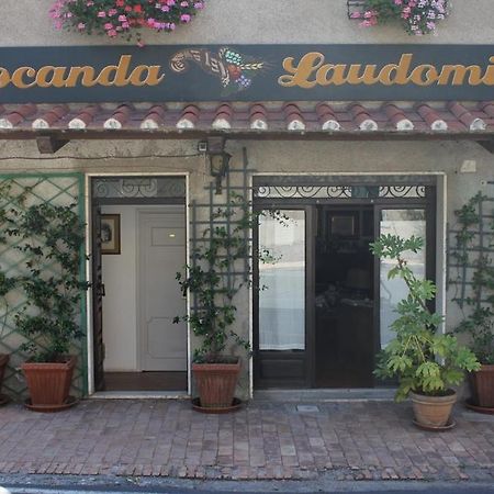 مبيت وإفطار مانشانو Locanda Laudomia المظهر الخارجي الصورة